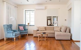 Naias Aegina, Sea-Front Apartment 95 Sqm